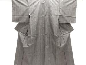 未使用品　縞に古典柄織り出し本場泥大島紬着物(7マルキ)